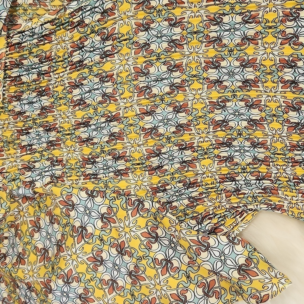 Max Studio Flutter Sleeve Tunic - Picture 4 of 7